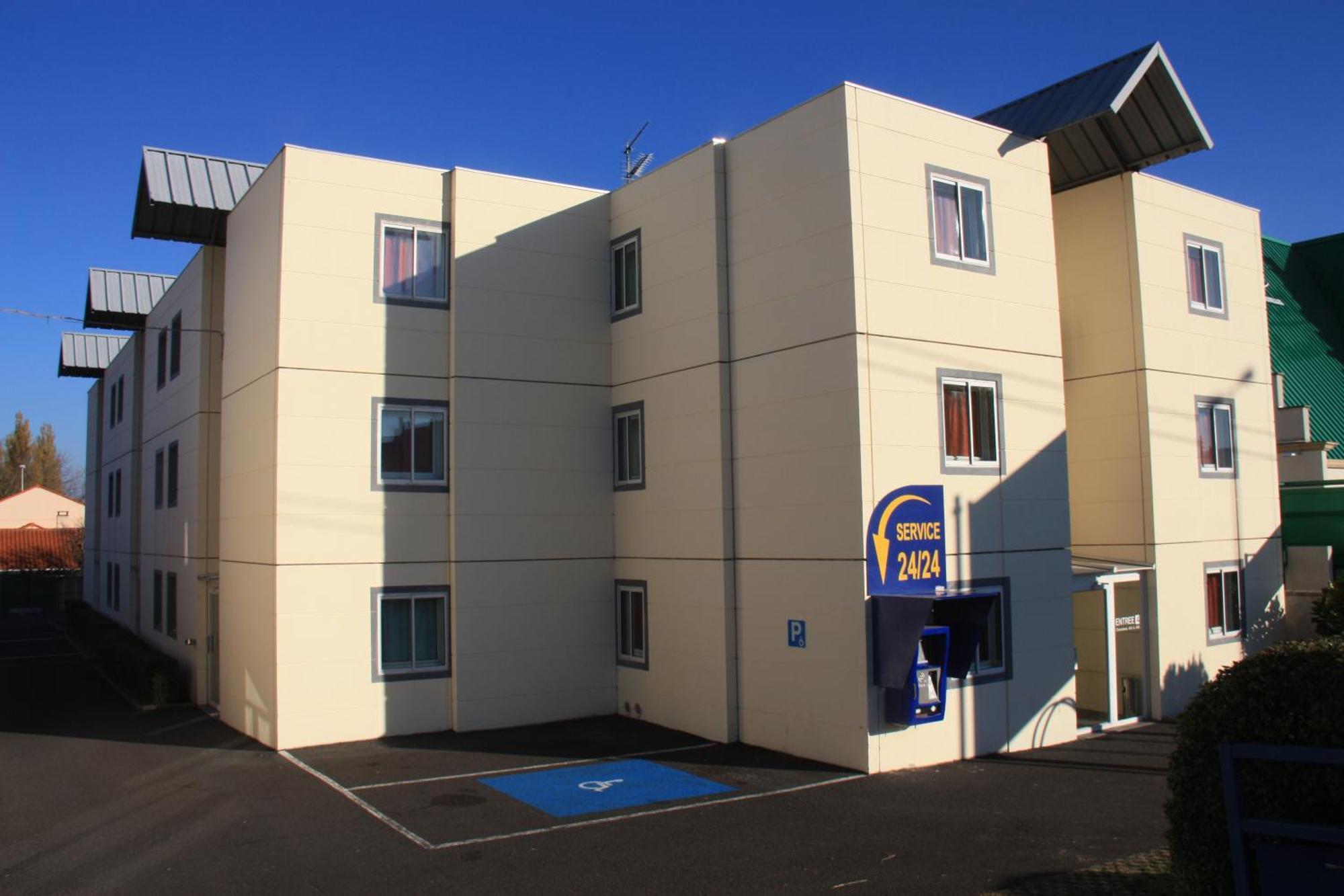 Hotel Lune Etoile Clermont-Ferrand Exterior photo