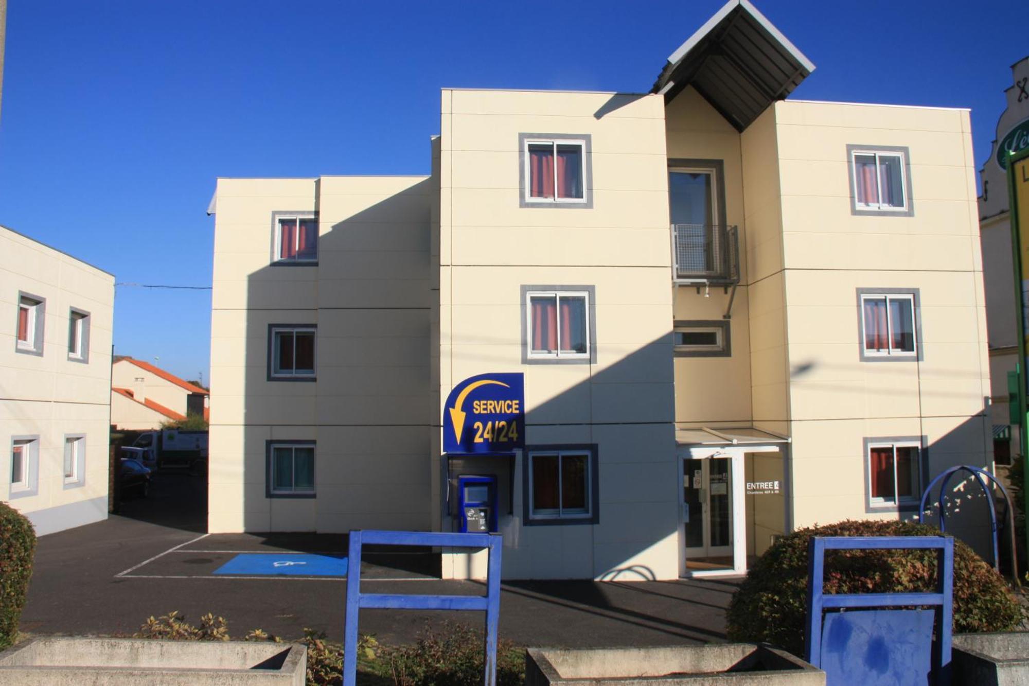 Hotel Lune Etoile Clermont-Ferrand Exterior photo